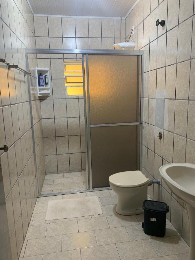 Casa Agradavel Ha 80 Metros Praia Toninhas Ubatuba Bagian luar foto